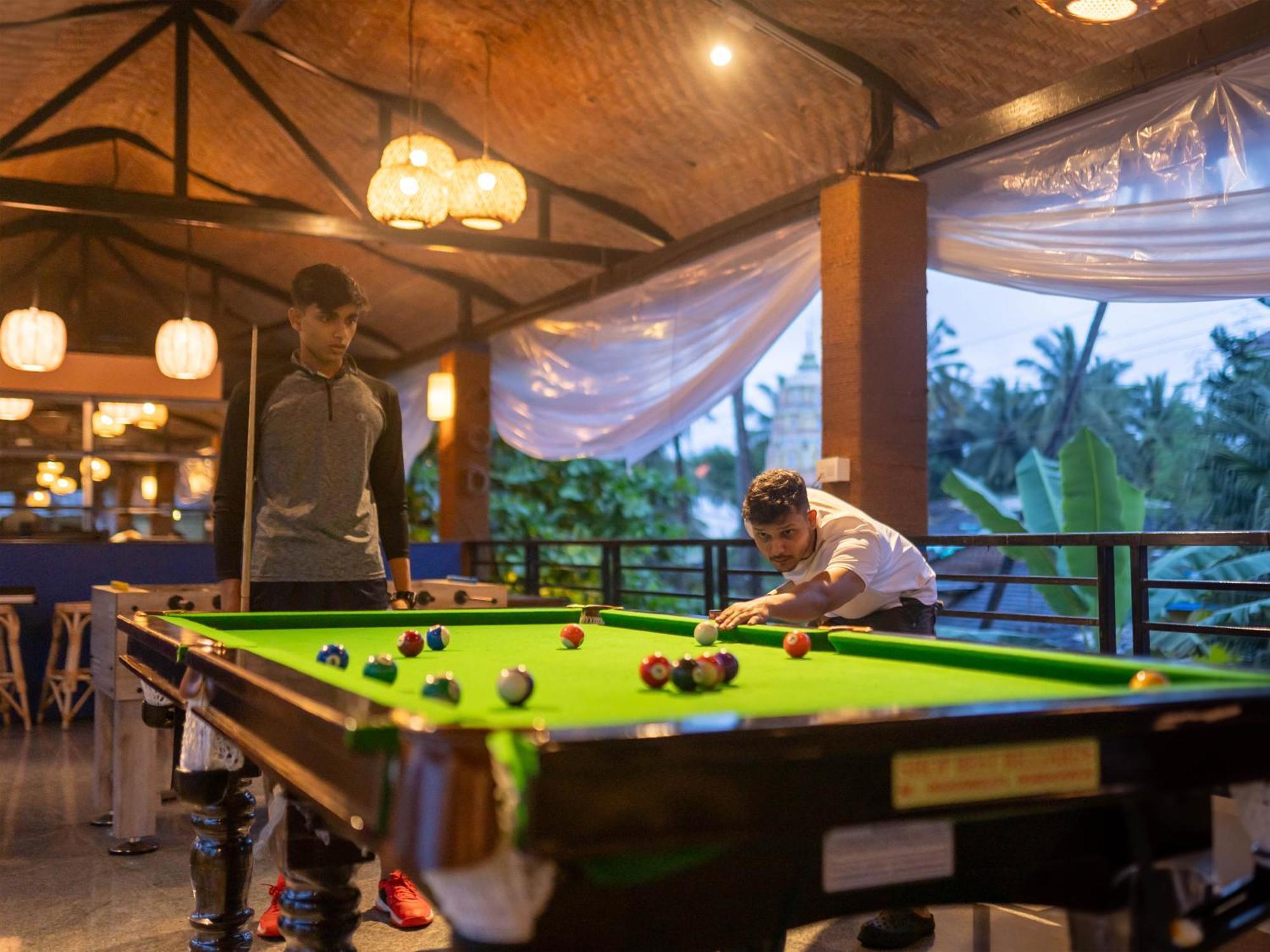 Madpackers Goa Anjuna - Bar Bagian luar foto