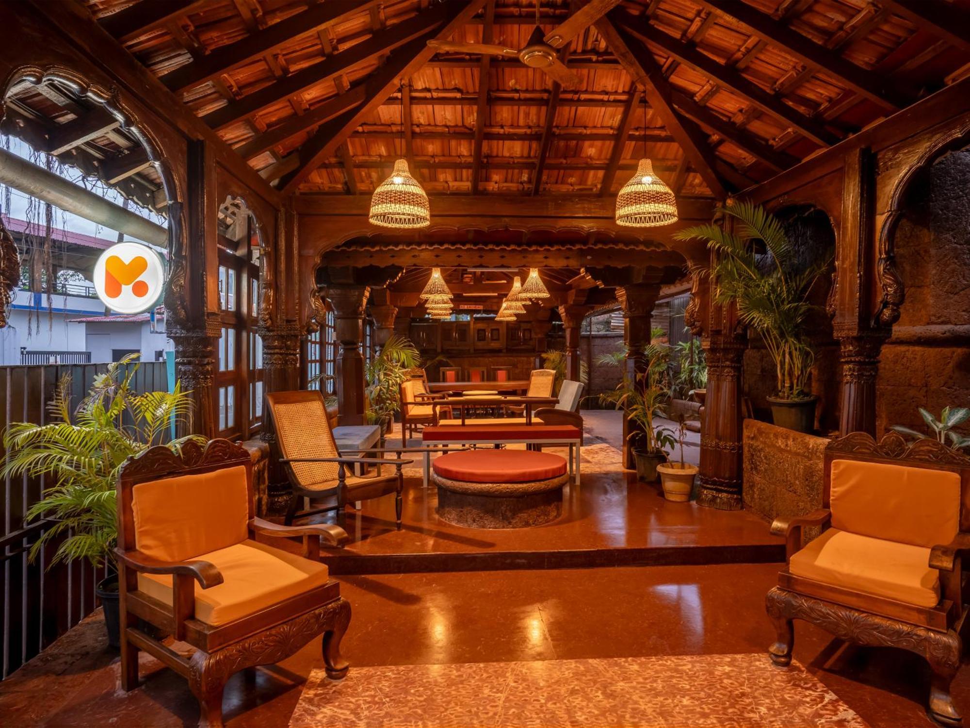 Madpackers Goa Anjuna - Bar Bagian luar foto